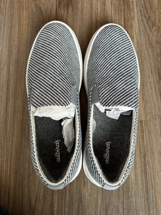 allbirds Men\'s Gray & White Slip-On Loafer